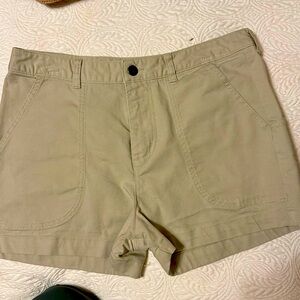 Patagonia Khaki Shorts size 8 NWOT